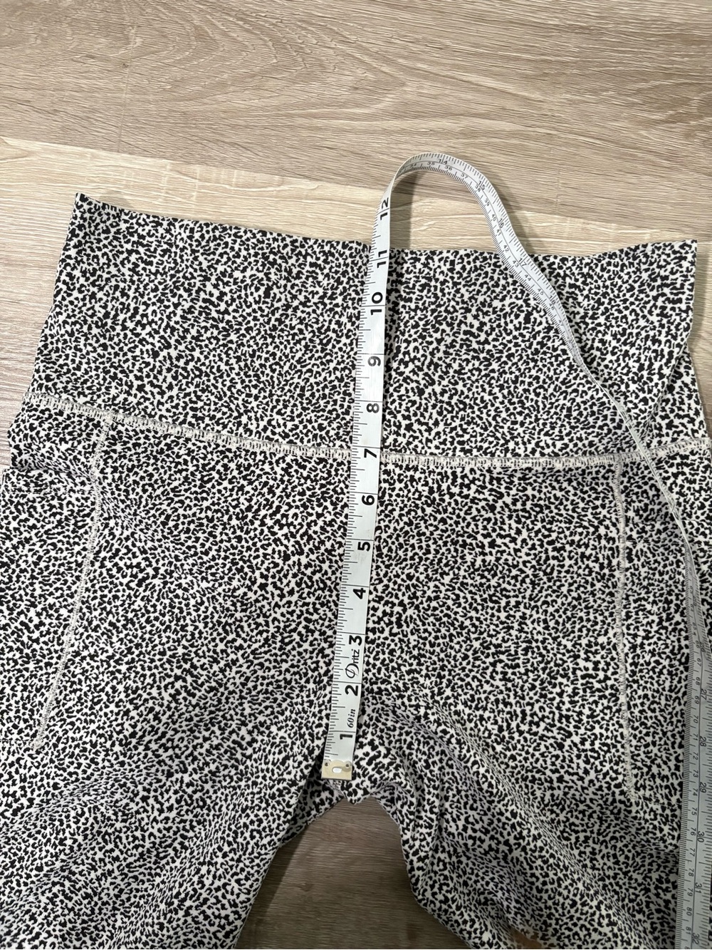 Athleta High-Waist Black & White Printed Leggings - Picture 7 of 9